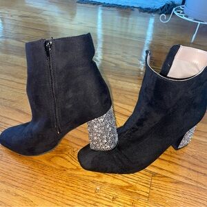 Betsy Johnson black and sparkle booties!